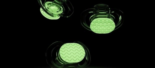 Smilo pacifiers are very special because they glow-in-the-dark. / Image via Josh Wiesman and Smilo, used with permission. Smilo pacifiers are very special because they glow-in-the-dark. / Image via Josh Wiesman and Smilo, used with permission.