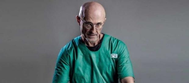 Sergio Canavero que fazer o primeiro transplante de cabeça do mundo Sergio Canavero que fazer o primeiro transplante de cabeça do mundo