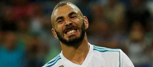 Un Galactique s'offre au Real Madrid pour remplacer Benzema ! Un Galactique s'offre au Real Madrid pour remplacer Benzema !