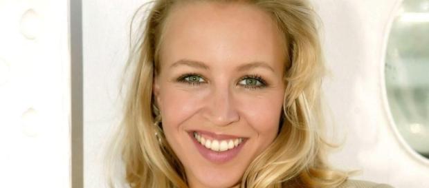 Würde mich schämen": Nina Proll teilt gegen Sexismus-Opfer aus ... - nachrichten.at Würde mich schämen": Nina Proll teilt gegen Sexismus-Opfer aus ... - nachrichten.at