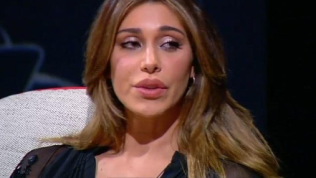 Belen in lacrime: “De Martino ha lasciato me, Corona e Iannone ... - mediaset.it