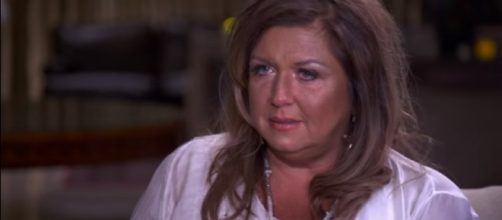 Abby Lee Miller Goes to Prison | The Final Minutes - KidsUniverseHD/YouTube Screenshot