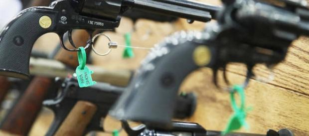 Fusillade d'Orlando : le débat sur les armes à feu relancé - Le Point - lepoint.fr Fusillade d'Orlando : le débat sur les armes à feu relancé - Le Point - lepoint.fr