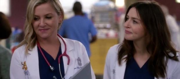 Jessica Capshaw on losing Sara Ramirez and playing a gay role on "Grey's Anatomy." (Image Credit - CalzonaMD/YouTube Screenshot) Jessica Capshaw on losing Sara Ramirez and playing a gay role on "Grey's Anatomy." (Image Credit - CalzonaMD/YouTube Screenshot)
