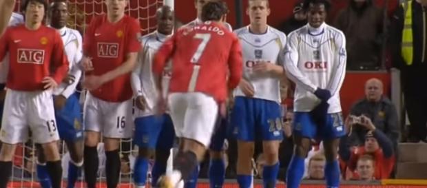 MANCHESTER UNITED ● TOP 30 FREE KICKS - Image - MANUTD-TV| YouTube MANCHESTER UNITED ● TOP 30 FREE KICKS - Image - MANUTD-TV| YouTube