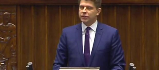 Petru kontra Pawłowicz w Sejmie (fot. gazeta.pl) Petru kontra Pawłowicz w Sejmie (fot. gazeta.pl)
