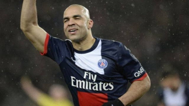 Alex tr&egrave;s surpris par la d&eacute;cision d'un joueur du PSG - Le Parisien