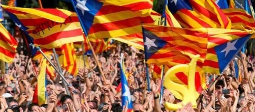 La Catalogna scende in piazza per l'indipendenza