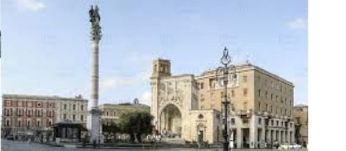 La stupenda piazza Sant'Oronzo a Lecce