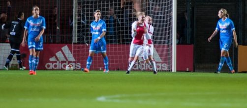 L'Ajax esulta dopo il gol - Foto da bresciacalciofemminile.it