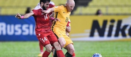 Malacca, Siria-Australia 1-1: duello a centrocampo tra il siriano Mohamad e l'australiano Mooy