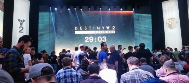 Destiny 2 aarives on the Xbox One jsut as "Destiny" releases full feature. (Image Credit - Александр Мотин/Wikimedia) Destiny 2 aarives on the Xbox One jsut as "Destiny" releases full feature. (Image Credit - Александр Мотин/Wikimedia)