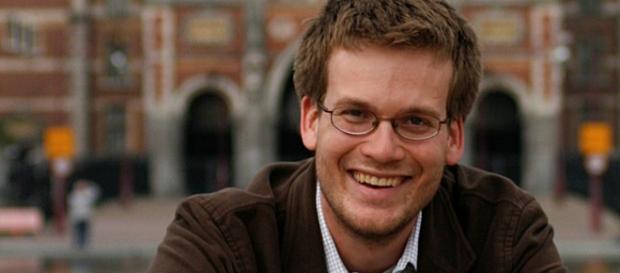 John Green, dopo Colpa delle stelle, tornerà a Ottobre negli USA ... - foxlife.it John Green, dopo Colpa delle stelle, tornerà a Ottobre negli USA ... - foxlife.it