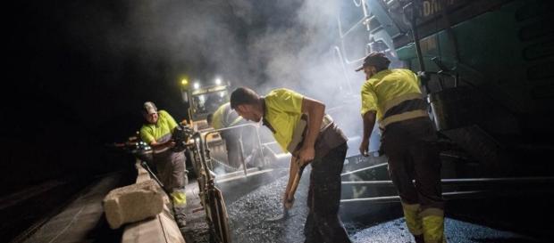Tras el caos, aceleran el reasfaltado nocturno en algunas ciudades de México, luego del terremoto del 19 S. - elespanol.com Tras el caos, aceleran el reasfaltado nocturno en algunas ciudades de México, luego del terremoto del 19 S. - elespanol.com