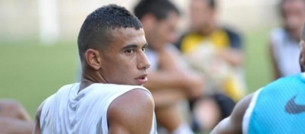 Younès Belhanda est heureux de jouer avec Bafétimbi Gomis à Galatasaray - africatopsports.com Younès Belhanda est heureux de jouer avec Bafétimbi Gomis à Galatasaray - africatopsports.com