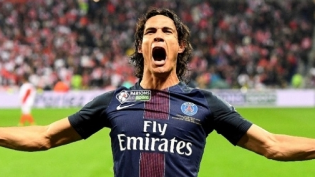 Edinson Cavani pourrait &ecirc;tre vendu pour aider &agrave; &eacute;quilibrer les livres de Paris Saint-Germain dans le cadre du fair-play financier