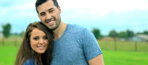 Jinger Duggar and Jeremy Vuolo are celebrating their first wedding anniversary in a month. [Image Credit: TLC/YouTube]
