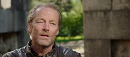 Game of Thrones: Cast Commentary on Jon, Daenerys, and Jorah Meeting (HBO) | GameofThrones/YouTube Screenshot