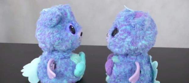 A set of twins from Spin Master's 'Hatchimals Surprise' interacting. | Credit - (TTPM Toy Reviews/Youtube) A set of twins from Spin Master's 'Hatchimals Surprise' interacting. | Credit - (TTPM Toy Reviews/Youtube)