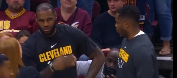 LeBron James is recovering from an injured ankle during the NBA preseason - Youtube screen capture / NBA LeBron James is recovering from an injured ankle during the NBA preseason - Youtube screen capture / NBA