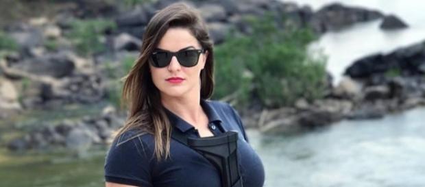 Policial gata tem milhares de seguidores na web - Arquivo Pessoal Policial gata tem milhares de seguidores na web - Arquivo Pessoal