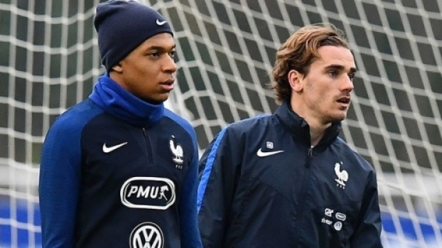 Mbappé demande au PSG de recruter Griezmann !