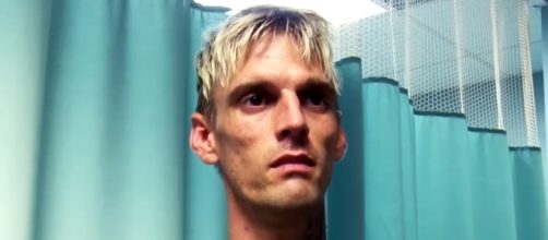 Aaron Carter has decided to check out of rehab after just 14 days of treatment. (The Doctors/YouTube)