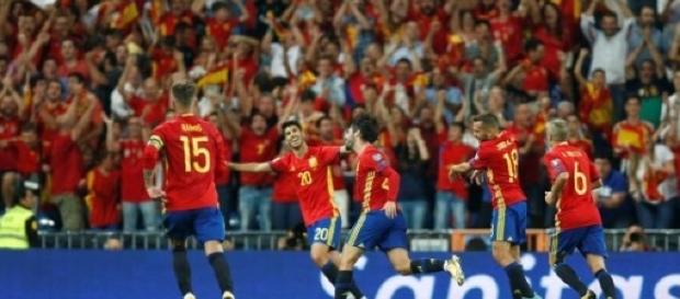 España ganó su boleto para participar en el Mundial de Rusia 2018 - puntopenalti.com España ganó su boleto para participar en el Mundial de Rusia 2018 - puntopenalti.com