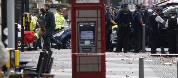 Incidente deixou 11 feridos em Londres. Polícia não acredita em ataque terrorista. Incidente deixou 11 feridos em Londres. Polícia não acredita em ataque terrorista.