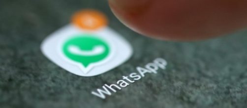 WhatsApp volta pagina, ma non del tutto