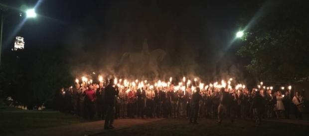 Charlottesville: Los supremacistas blancos sacan las antorchas en ... - elpais.com Charlottesville: Los supremacistas blancos sacan las antorchas en ... - elpais.com