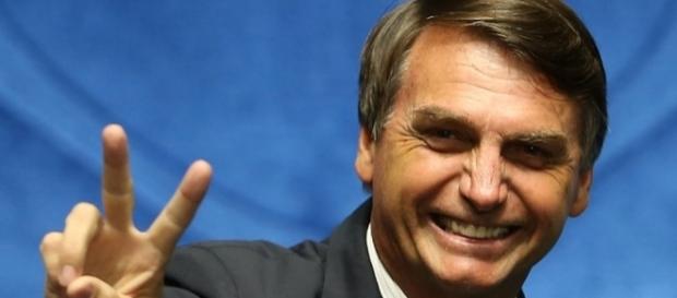 Jair Bolsonaro está na segunda colocação na corrida para Presidente, segundo a pesquisa Datafolha Jair Bolsonaro está na segunda colocação na corrida para Presidente, segundo a pesquisa Datafolha