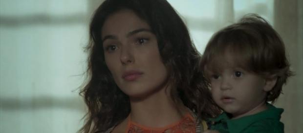 Ritinha faz apelo na TV para conseguir a guarda de Ruyzinho. (Foto: Reprodução/TV Globo) Ritinha faz apelo na TV para conseguir a guarda de Ruyzinho. (Foto: Reprodução/TV Globo)
