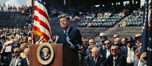JFK makes the 'we choose to go to the moon speech [Image courtesy of NASA wikimedia commons]
