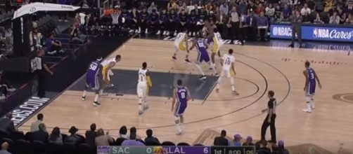 Sacramento Kings vs LA Lakers on October 8, 2017 NBA Preseason- Full Game Highlights [Image Credit: Ximo Pierto/Youtube]