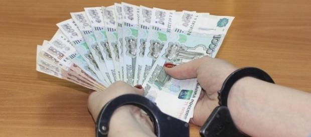 Ao mesmo tempo que população quer fim da corrupção, muitos afirmam ter pago subornos Ao mesmo tempo que população quer fim da corrupção, muitos afirmam ter pago subornos