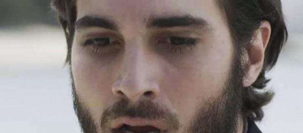Fiuk inexpressivo com o seu personagem Ruy Fiuk inexpressivo com o seu personagem Ruy