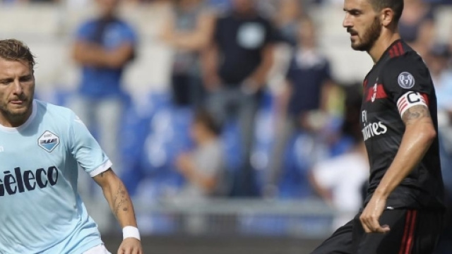 Bonucci, con la nuova maglia e la fascia di capitano - ilbianconero.com