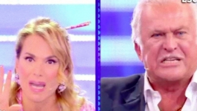 Marco Predolin attacca Simona Izzo