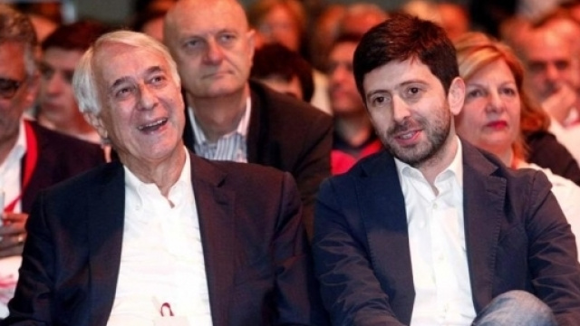 Speranza accende la miccia e Pisapia risponde per le rime. lastampa.it