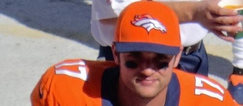 Brock Osweiler [Image by Jeffrey Beall|Flickr| Cropped | CC BY-SA 2.0 ]
