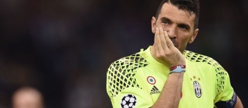 Buffon commovente fa gli auguri alla sua Juventus