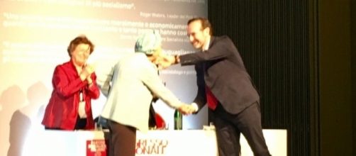 Emma Bonino con Riccardo Nencini e Pia Locatelli al congresso PSI - Foto by COMUNICAZIONE PSI