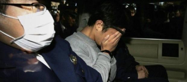 Japonês preso com nove corpos em casa oferecia 'ajuda' a suicidas pelo Twitter Japonês preso com nove corpos em casa oferecia 'ajuda' a suicidas pelo Twitter