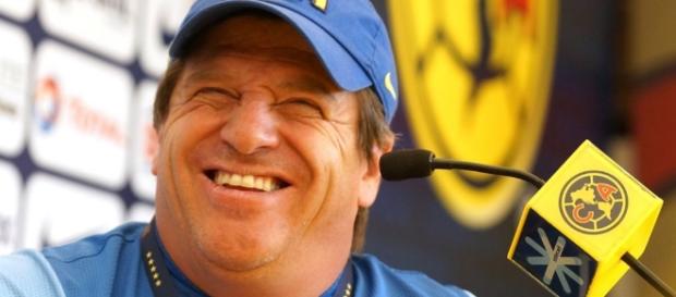 Miguel Herrera adelantó su alineación Miguel Herrera adelantó su alineación