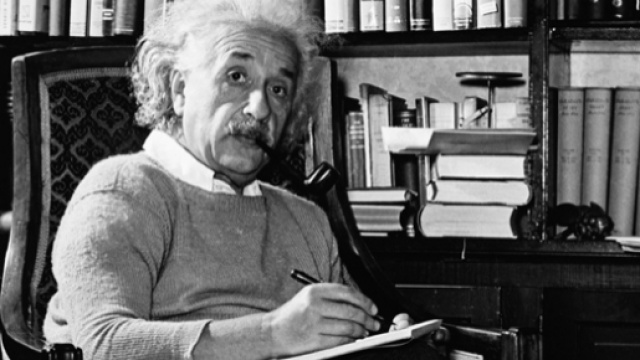 Come migliorare la scrittura con gli aforismi di Albert Einstein
