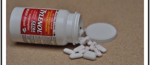 Student suspended from school for nine weeks for having Tylenol in her possession at school [Image: Shardayyy/Flickr]