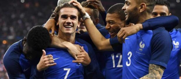 Amical : Revivez le match France - Pays de Galles (2-0) - francetvinfo.fr Amical : Revivez le match France - Pays de Galles (2-0) - francetvinfo.fr