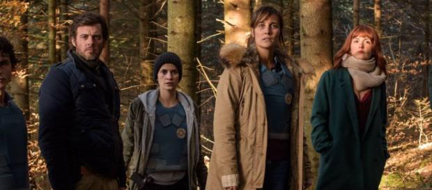 Julie de Bona remplace avec succès la comédienne Barbara Schulz. (TF1). Julie de Bona remplace avec succès la comédienne Barbara Schulz. (TF1).