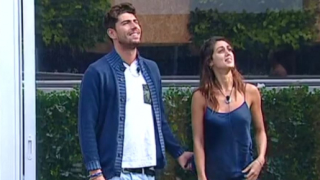 GF Vip, le fan di Moser non sembrano apprezzare la sua love story ... - style24.it